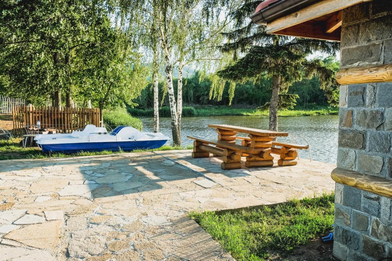 Къща За Гости Ivanyane Exterior foto